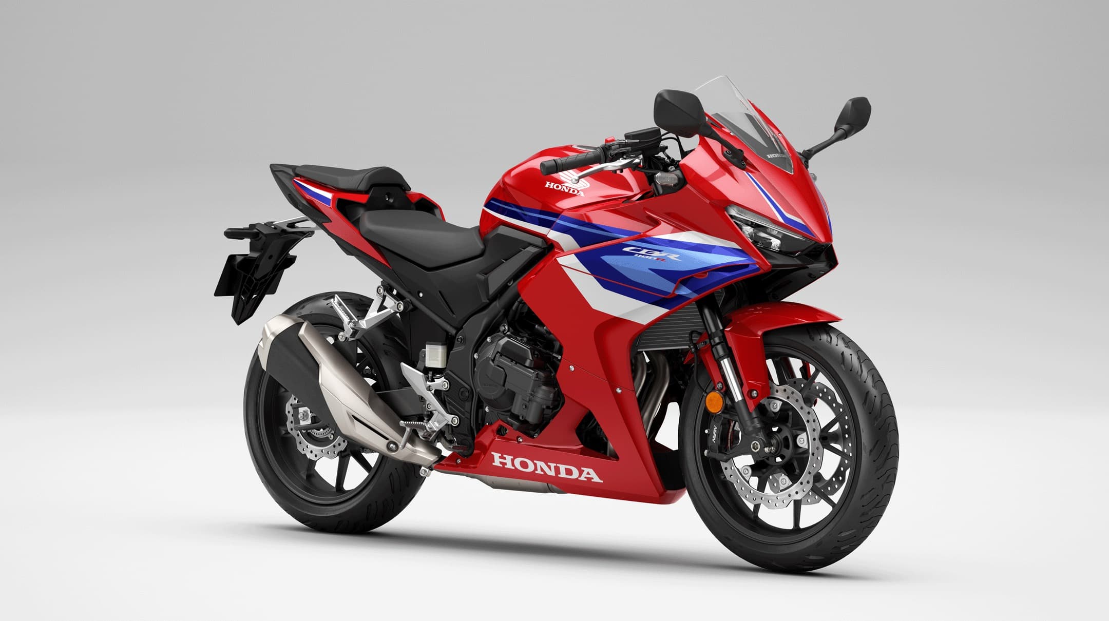 オールマイティに楽しいCBRがE-Clutch搭載　【CBR400R E-Clutch】発表！！